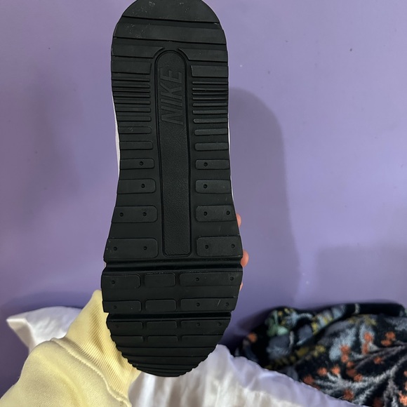 Brand New Nike Air Max LTD 3 in size 9.5 main image 4